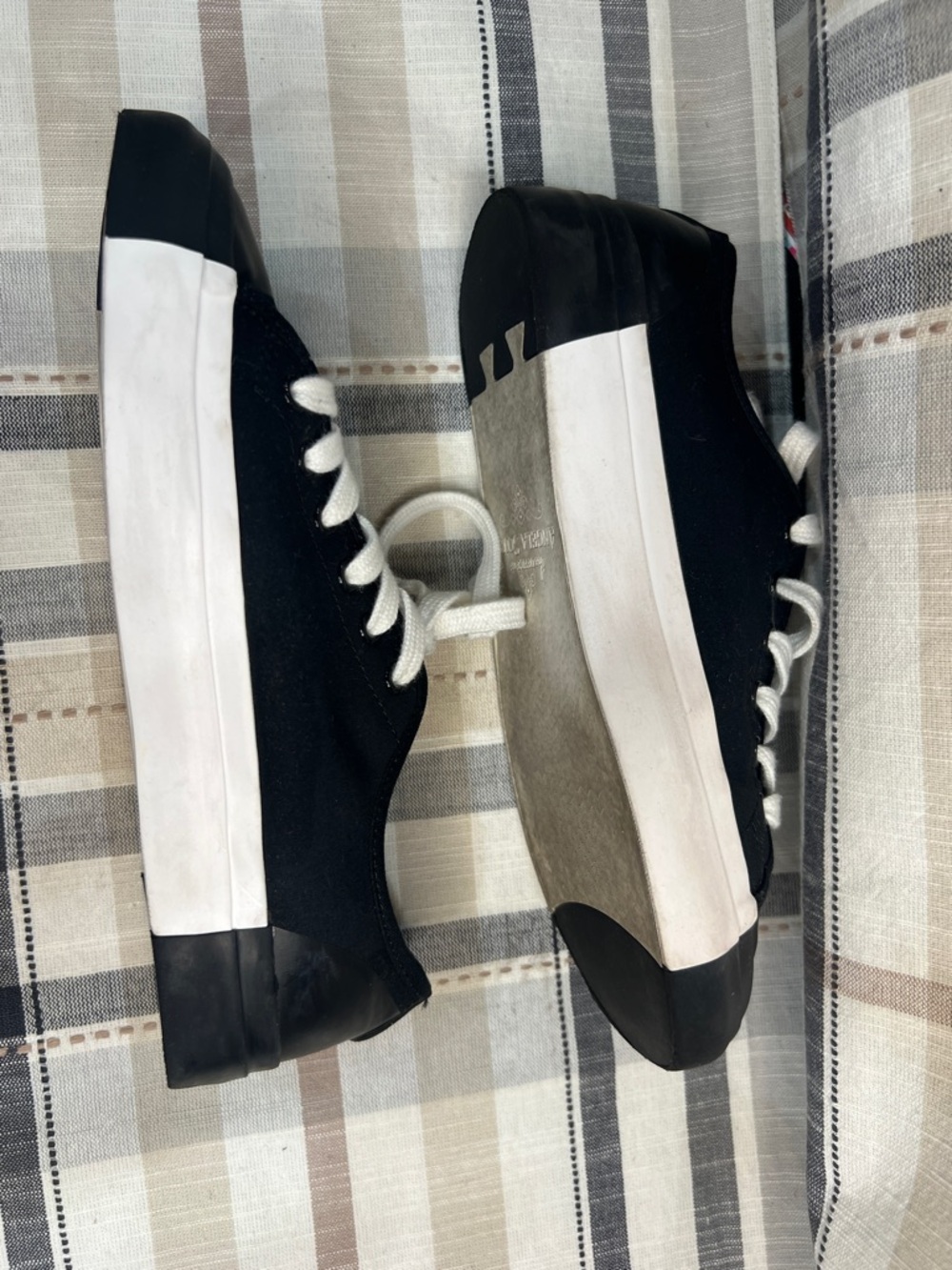 Angela Scott Black Canvas Low-Top Sneakers with White Laces - Picture 13 of 13